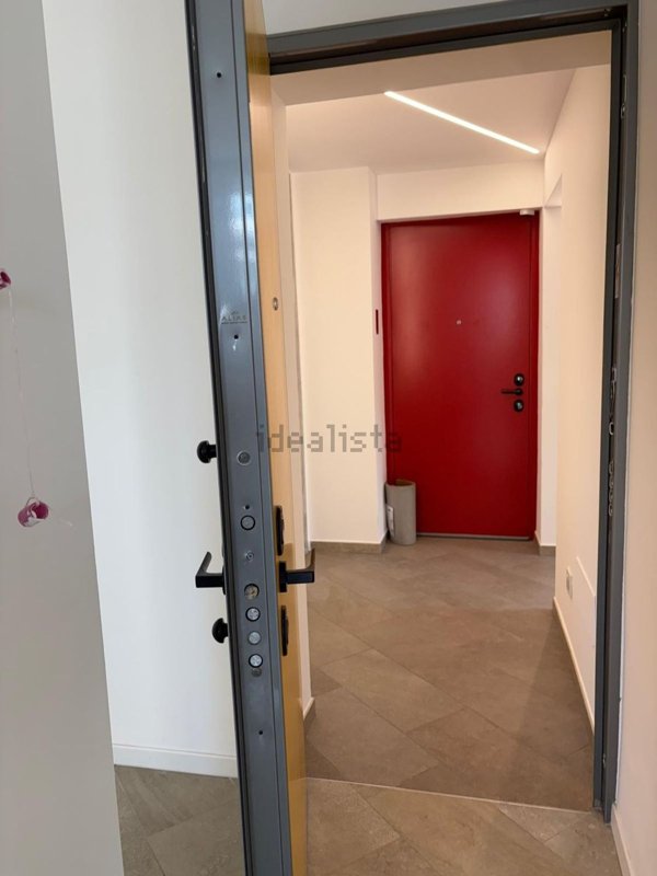 appartamento in vendita a Milano in zona Lorenteggio