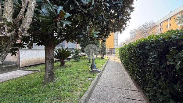 appartamento in vendita a Milano in zona Ponte Lambro