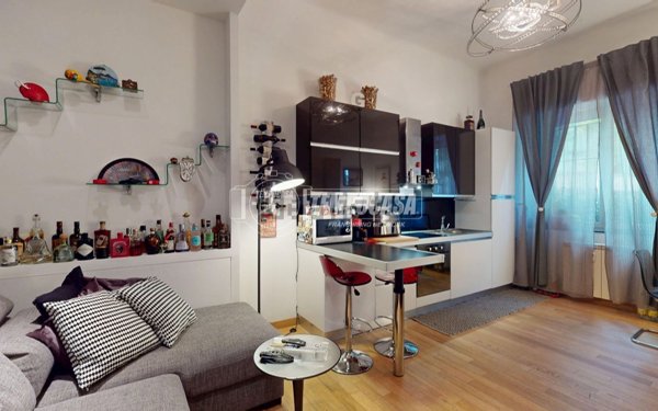 appartamento in vendita a Milano in zona Ghisolfa