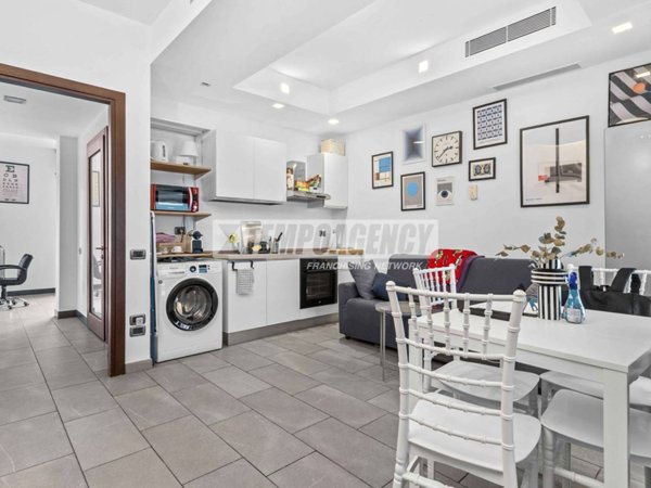 appartamento in vendita a Milano in zona Barona