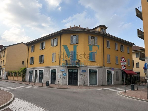 appartamento in vendita a Milano in zona Lambrate
