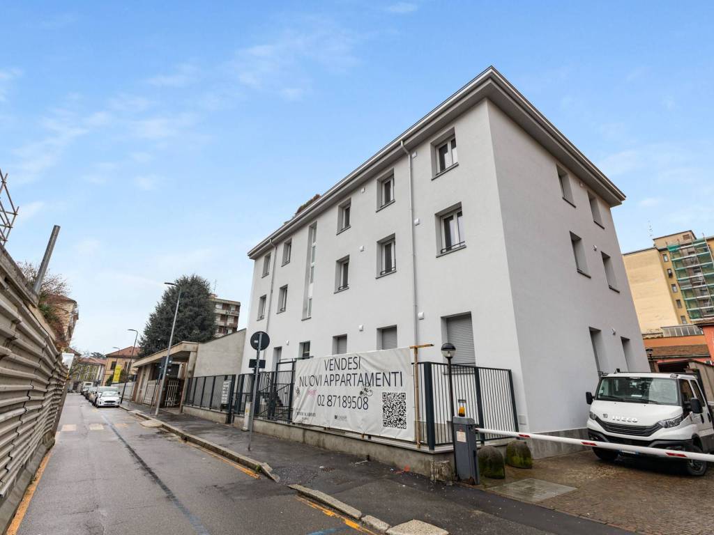 appartamento in vendita a Milano in zona Dergano