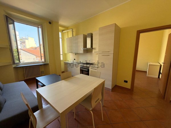 appartamento in vendita a Milano in zona Casoretto