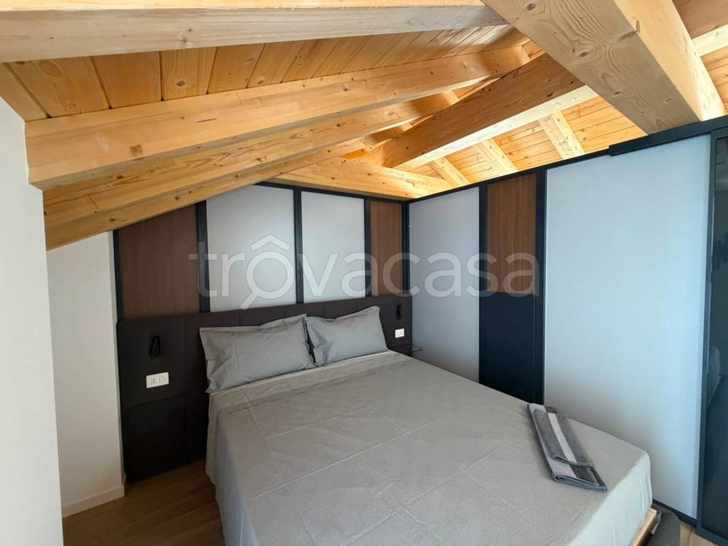 appartamento in vendita a Milano in zona Ponte Seveso