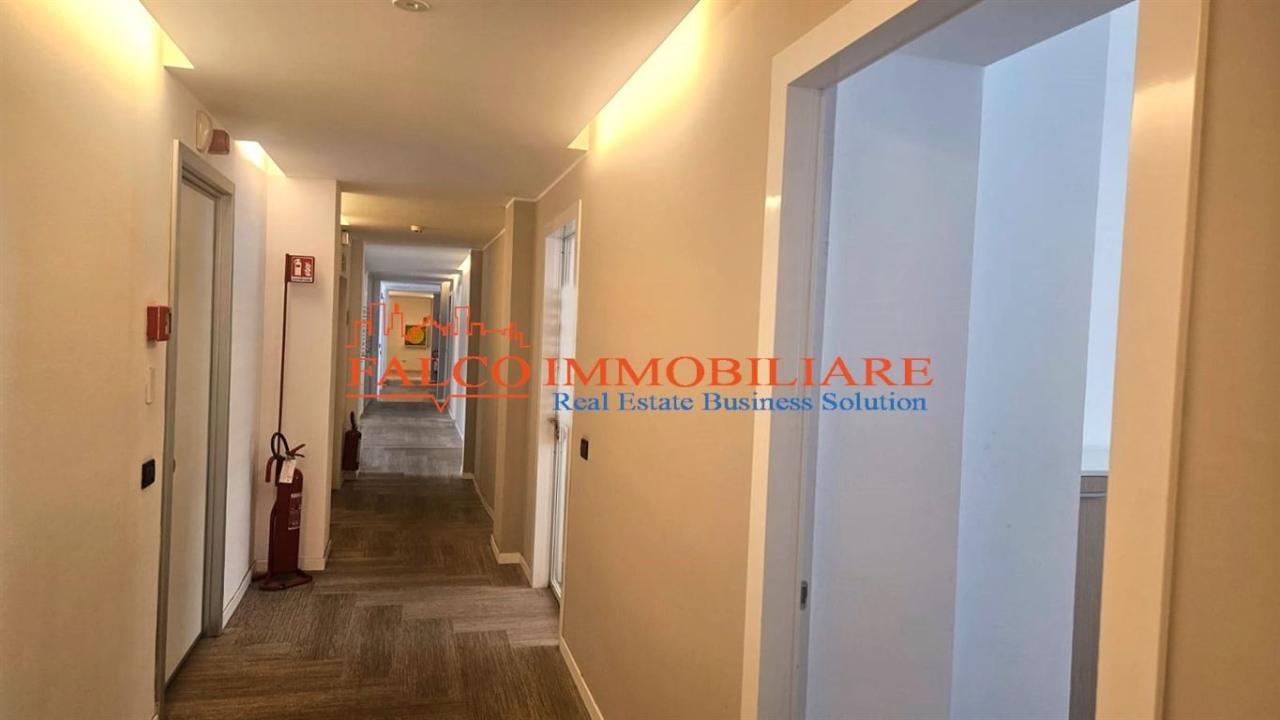 ufficio in vendita a Milano in zona Sempione