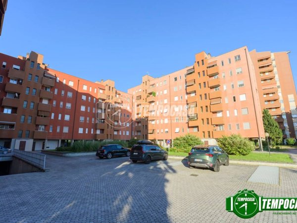 appartamento in vendita a Milano in zona Baggio