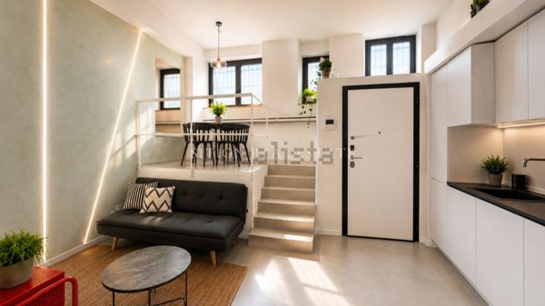 appartamento in vendita a Milano in zona Vigentino