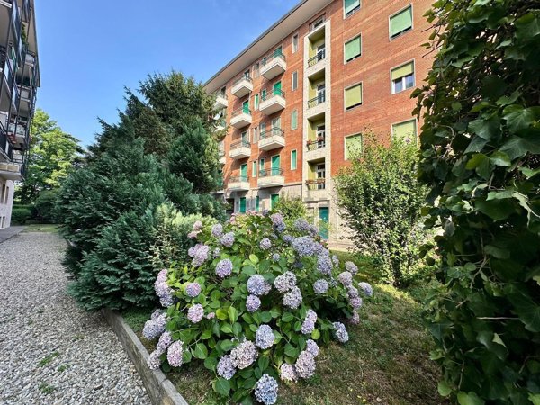 appartamento in vendita a Milano in zona Forlanini