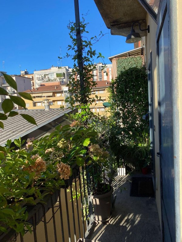appartamento in vendita a Milano in zona Solari