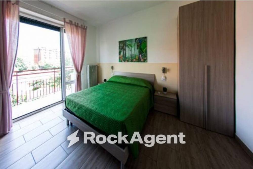 appartamento in vendita a Milano in zona Lorenteggio