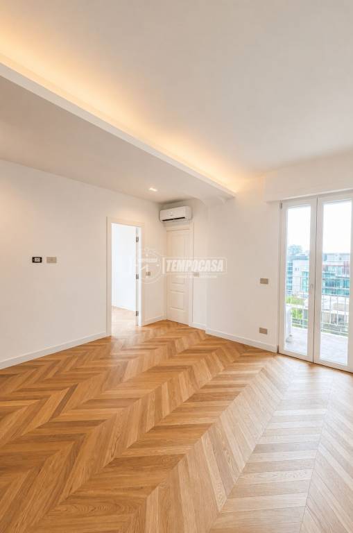 appartamento in vendita a Milano in zona Porta Nuova