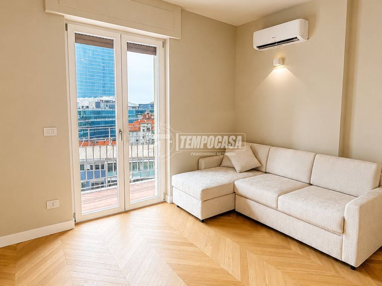 appartamento in vendita a Milano in zona Porta Nuova