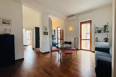 appartamento in vendita a Milano in zona Porta Genova