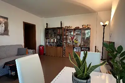 casa indipendente in vendita a Milano in zona Famagosta