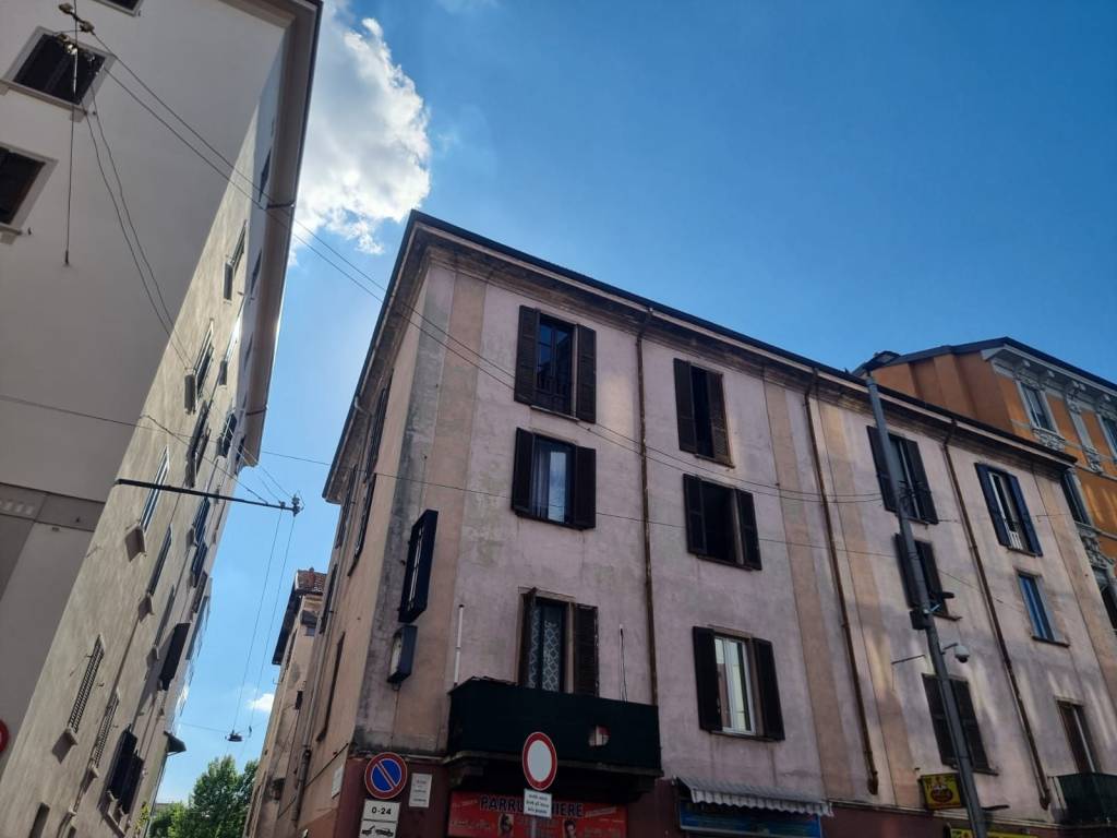 appartamento in vendita a Milano in zona Dergano