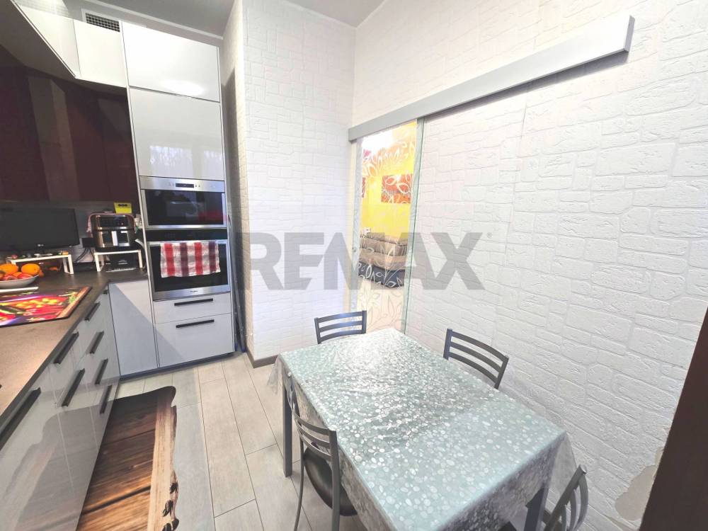 appartamento in vendita a Milano in zona Prato Centenaro