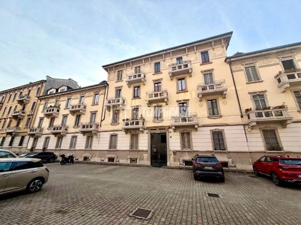appartamento in vendita a Milano in zona Loreto