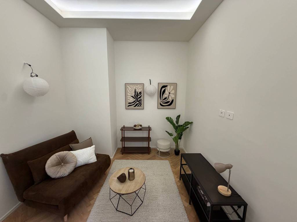 appartamento in vendita a Milano in zona Corsica