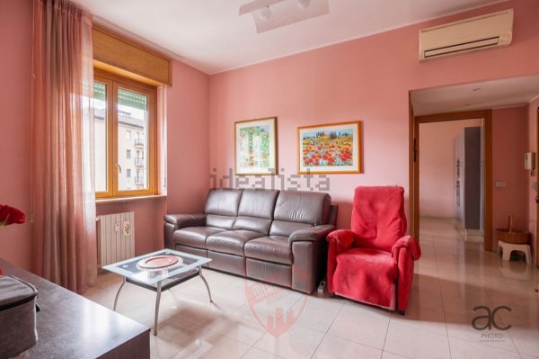 appartamento in vendita a Milano in zona Rottole