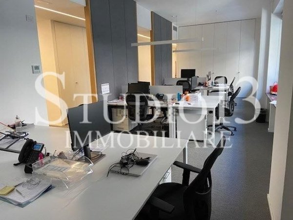 ufficio in vendita a Milano in zona Centro Storico