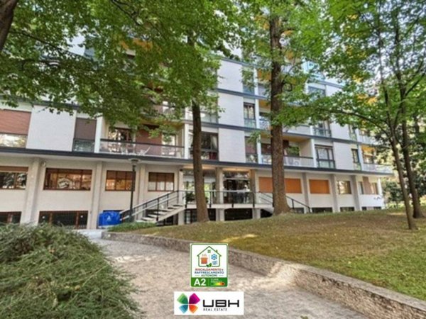 appartamento in vendita a Milano in zona De Angeli