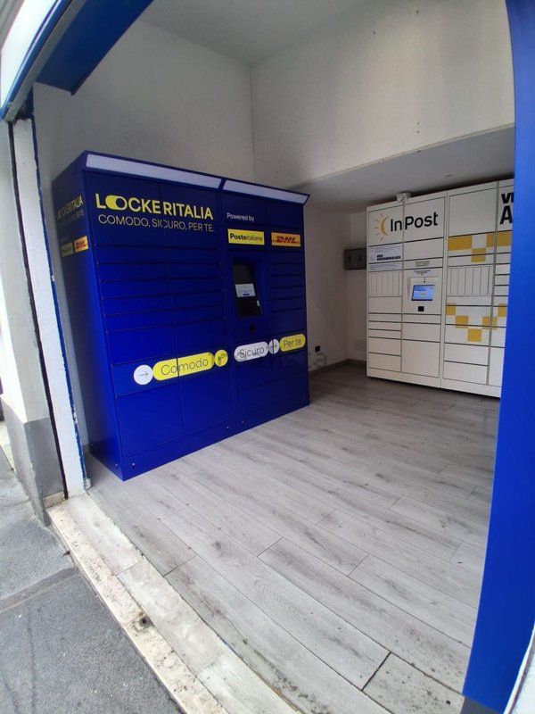 ufficio in vendita a Milano in zona Porta Genova