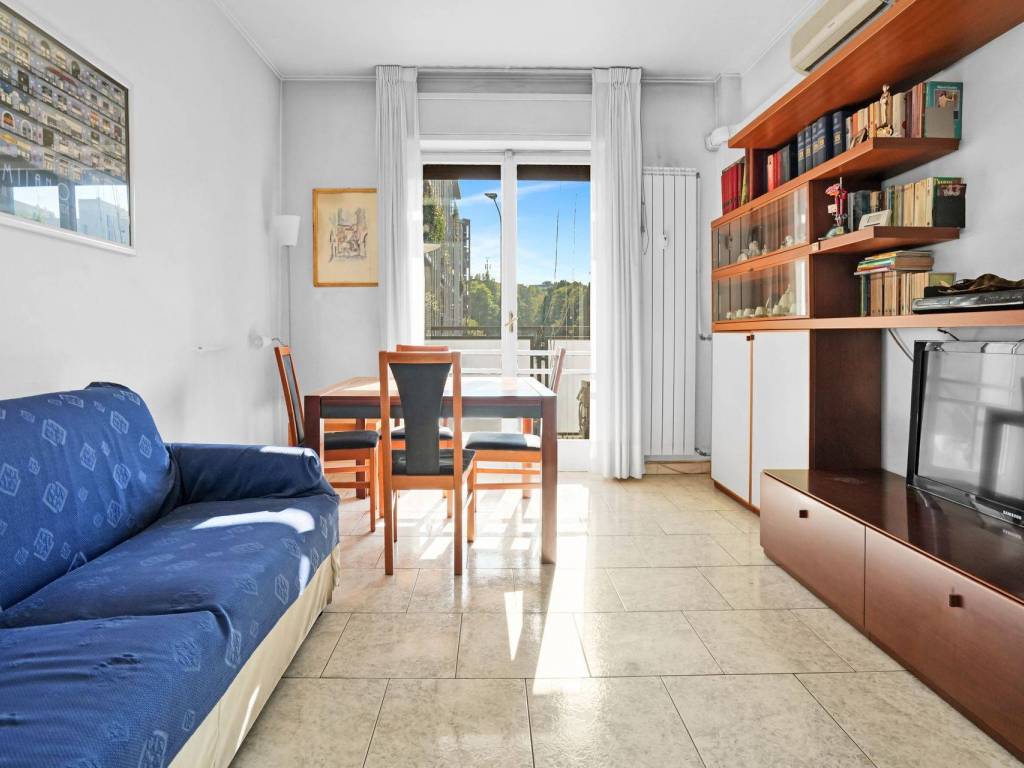 appartamento in vendita a Milano in zona Maggiolina