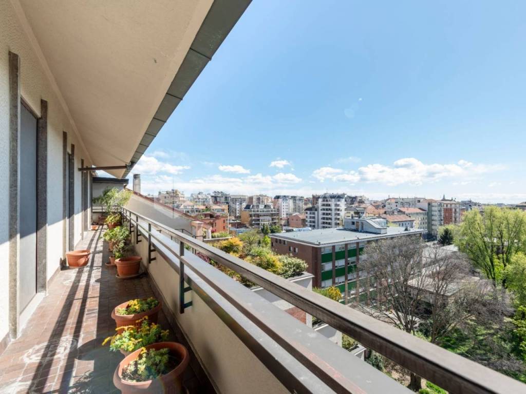 appartamento in vendita a Milano in zona Solari