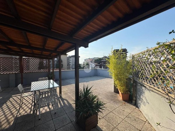 appartamento in vendita a Milano in zona Barona
