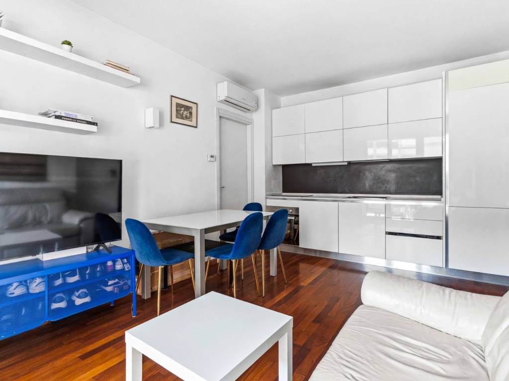appartamento in vendita a Milano in zona Vigentino