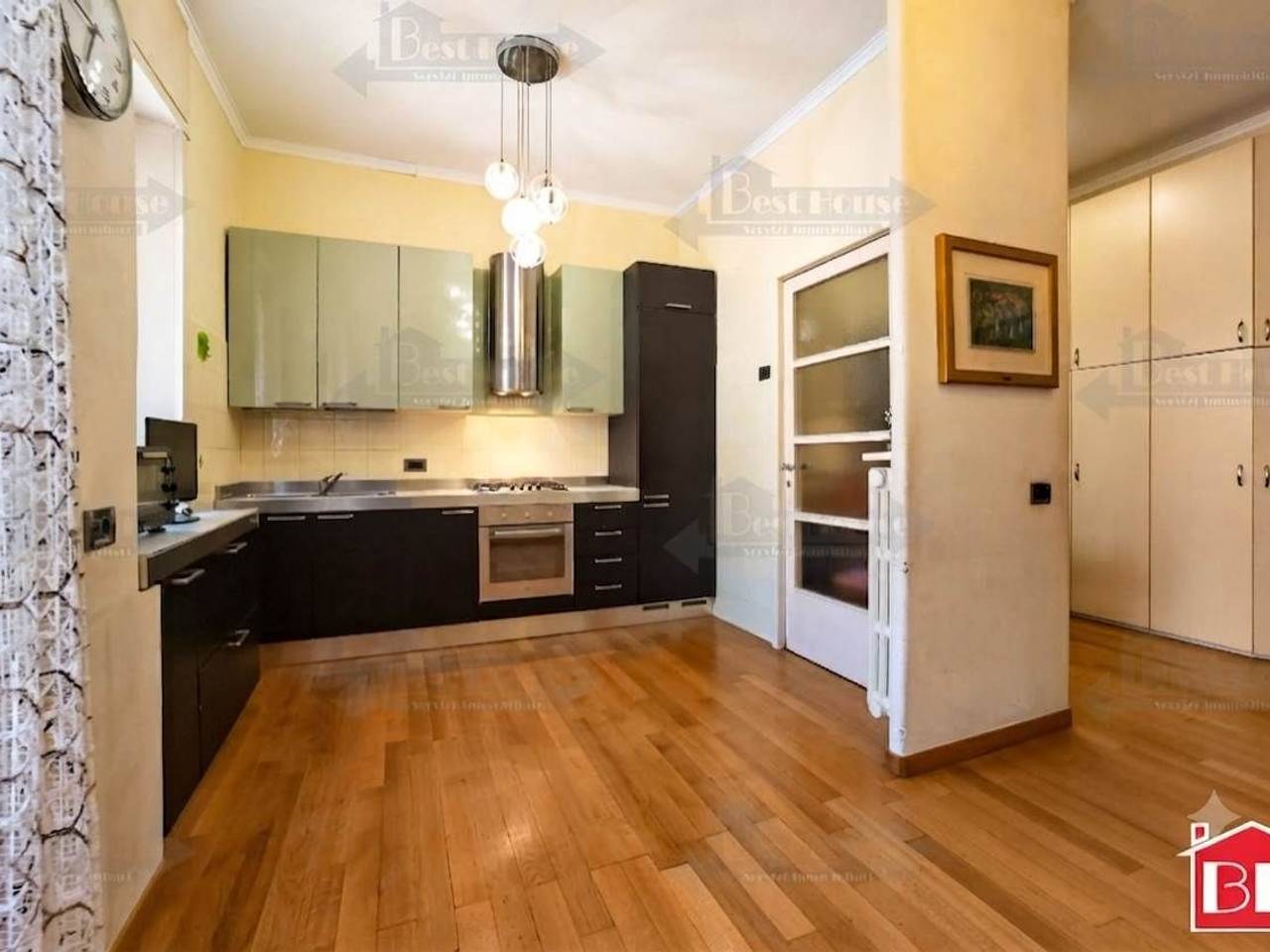 appartamento in vendita a Milano in zona XXII Marzo