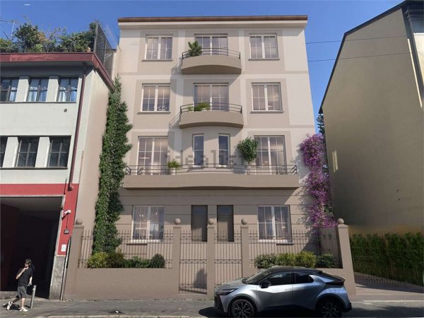 appartamento in vendita a Milano in zona Quinto Romano