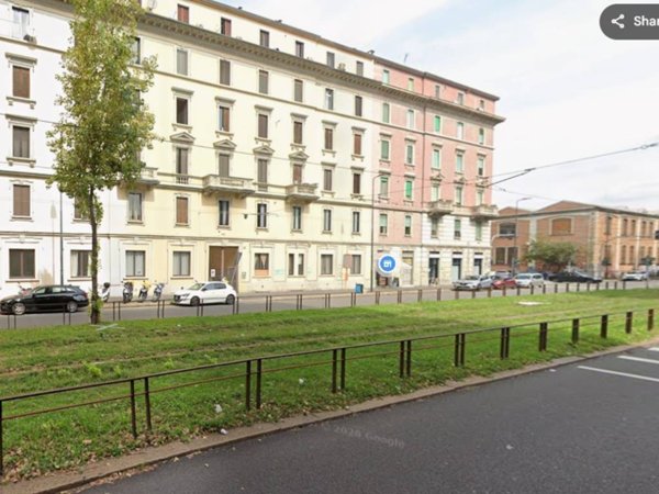 appartamento in vendita a Milano in zona Dergano