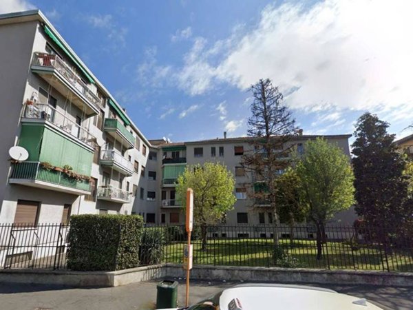 appartamento in vendita a Milano in zona Baggio