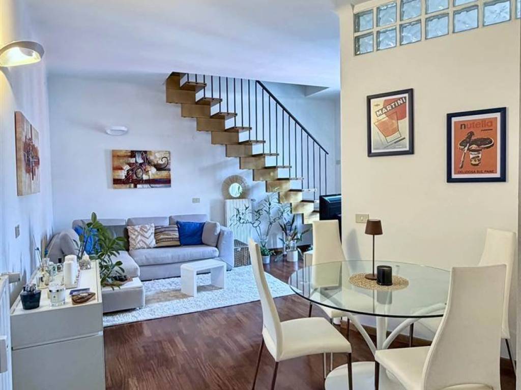 appartamento in vendita a Milano in zona Bande Nere