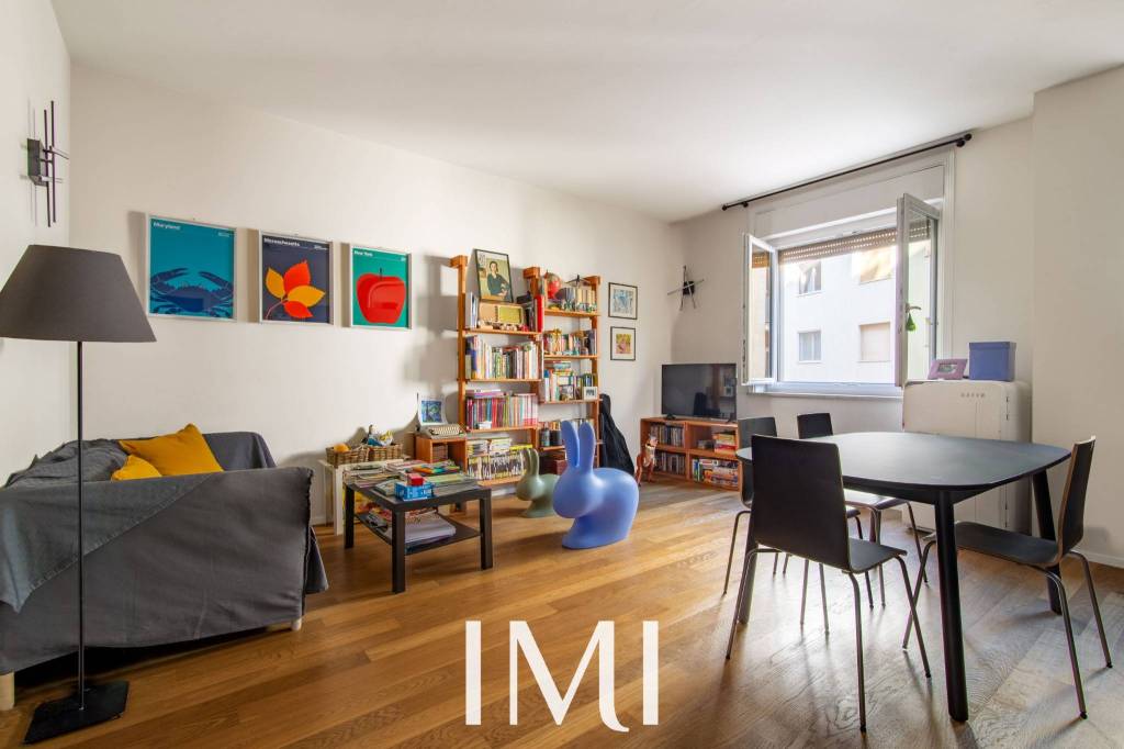 appartamento in vendita a Milano in zona Solari