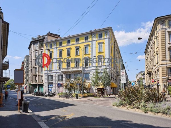 appartamento in vendita a Milano in zona Sempione