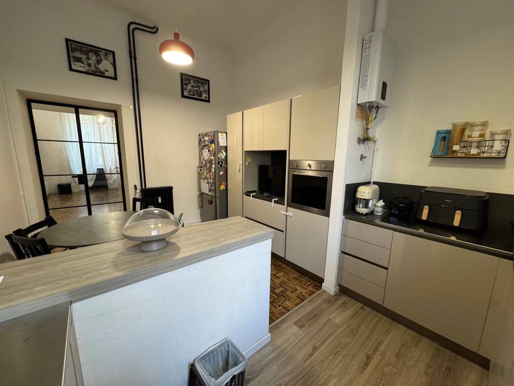 appartamento in vendita a Milano in zona Casoretto