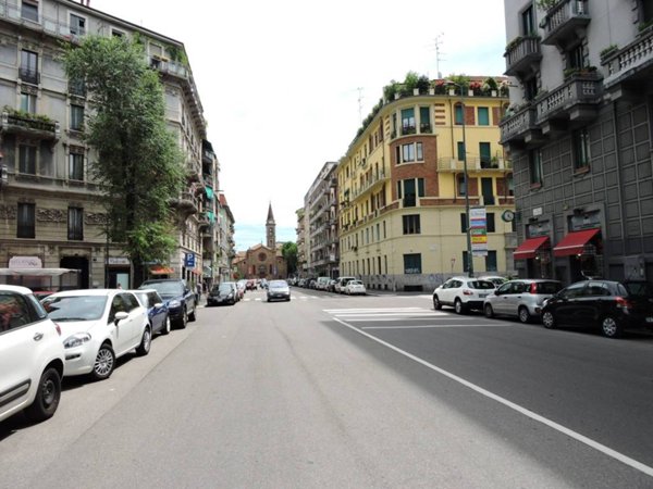 appartamento in vendita a Milano in zona Casoretto