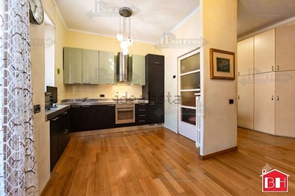 appartamento in vendita a Milano in zona XXII Marzo