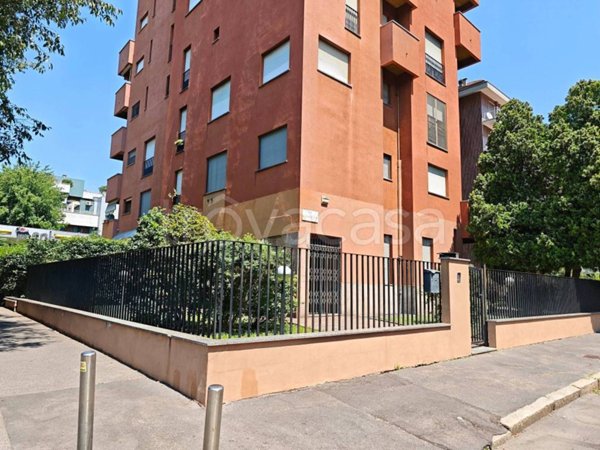 appartamento in vendita a Milano in zona Bande Nere