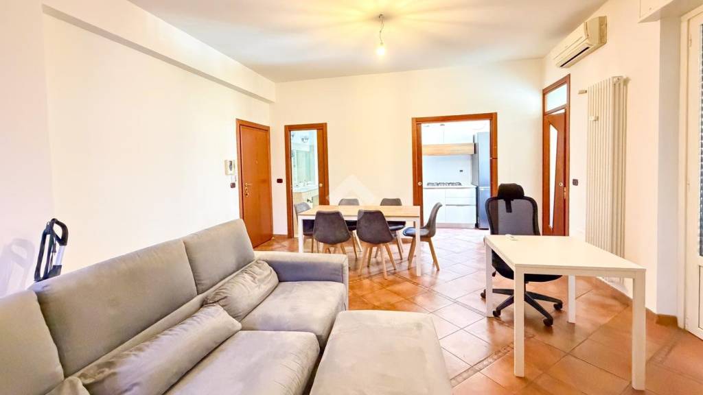 appartamento in vendita a Milano in zona Piazzale Lodi