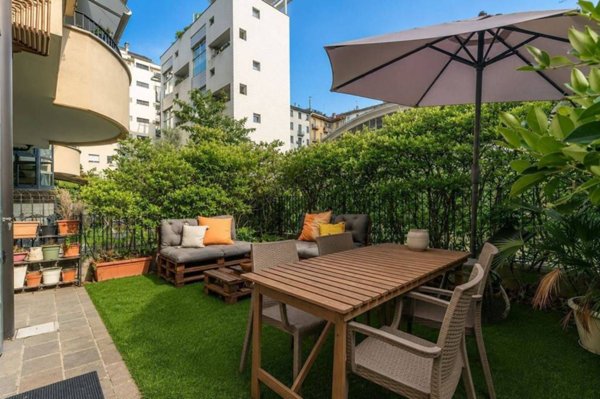 appartamento in vendita a Milano in zona Porta Genova
