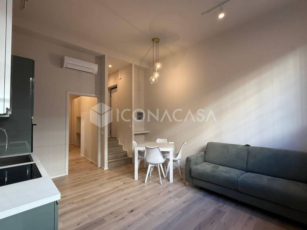 appartamento in vendita a Milano in zona Vigentino