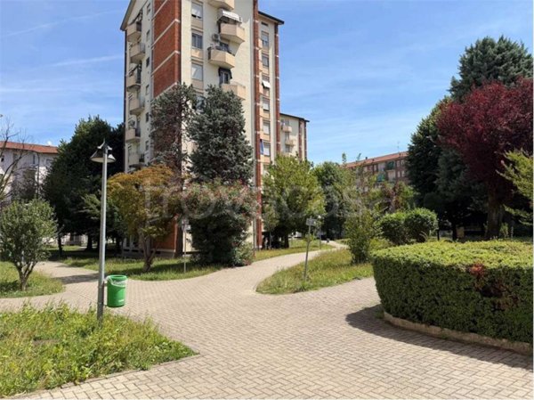 appartamento in vendita a Milano in zona Prato Centenaro