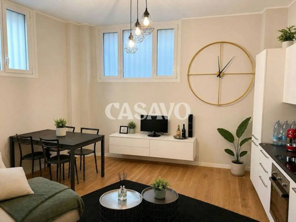 appartamento in vendita a Milano in zona De Angeli