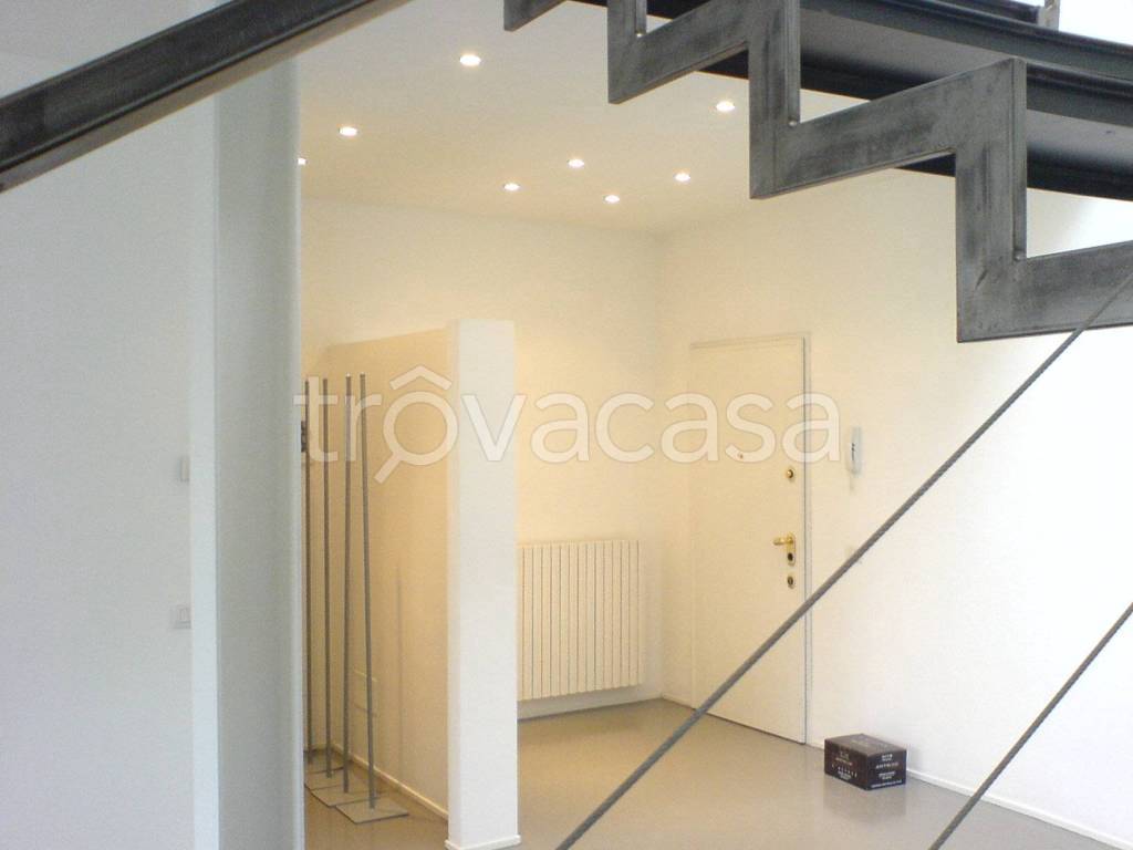 appartamento in vendita a Milano in zona Ortica