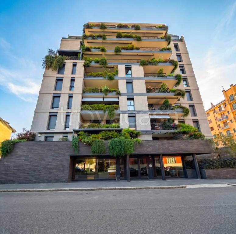 appartamento in vendita a Milano in zona Bovisa