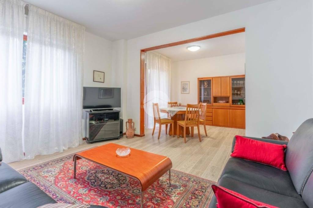 appartamento in vendita a Milano in zona Gratosoglio