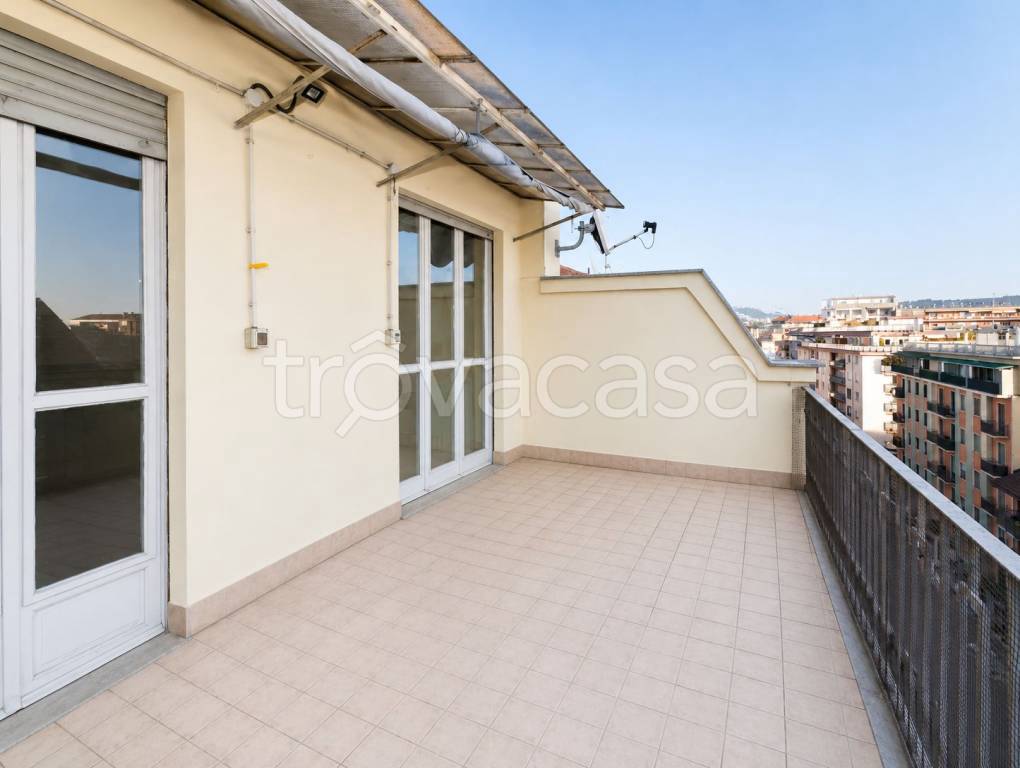 appartamento in vendita a Milano in zona Città Studi